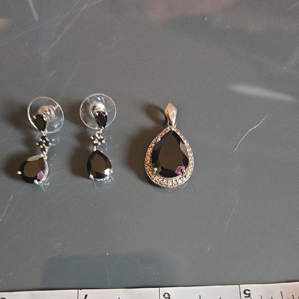 Elegant Black and 925 Sterling Silver Jewelry Set